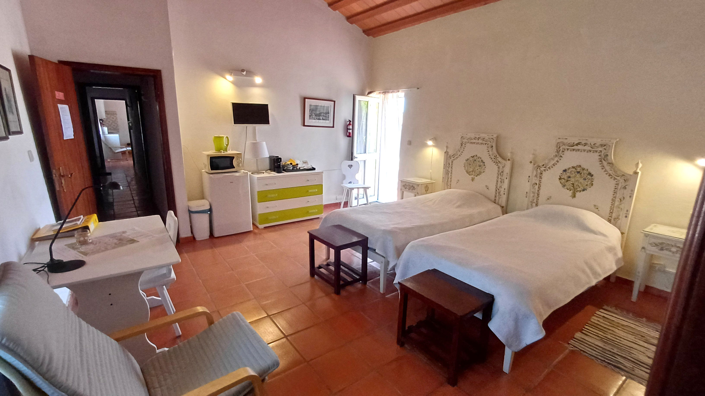 Quarto Twin Quarto Twin